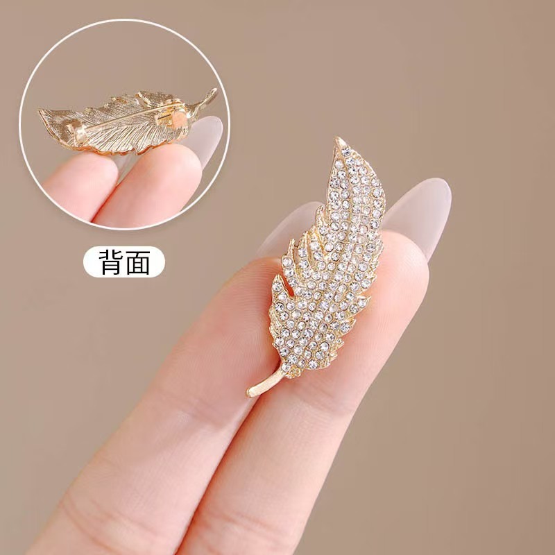 Broche de penas de diamante co - Travel Accessories For Women avaliação e preço