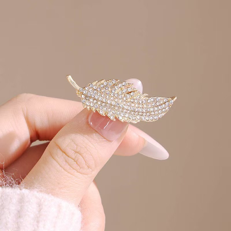 Broche de penas de diamante co - Travel Accessories For Women avaliação e preço