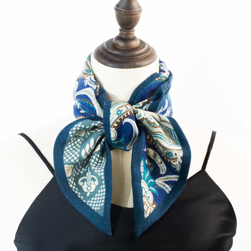 Lenço Feminino Reversível de L - Travel Accessories For Women avaliação e preço