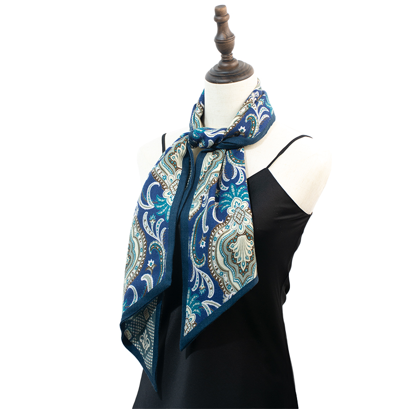 Lenço Feminino Reversível de L - Travel Accessories For Women avaliação e preço